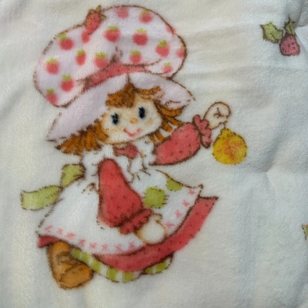 Strawberry Shortcake Blanket 🎄